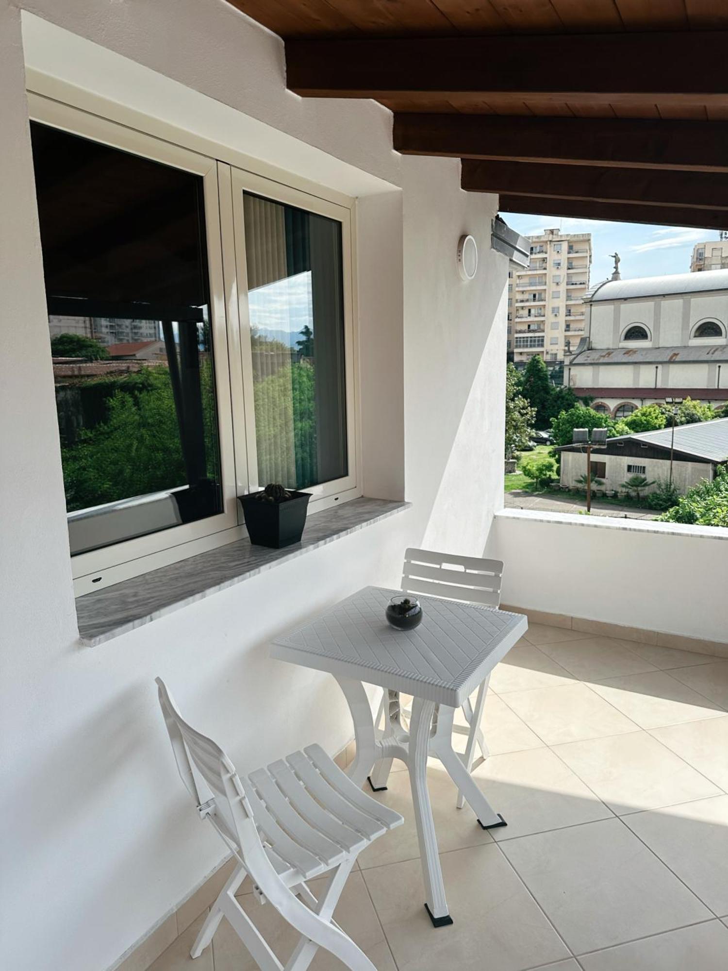 Js House Shkoder 2アパートメント エクステリア 写真